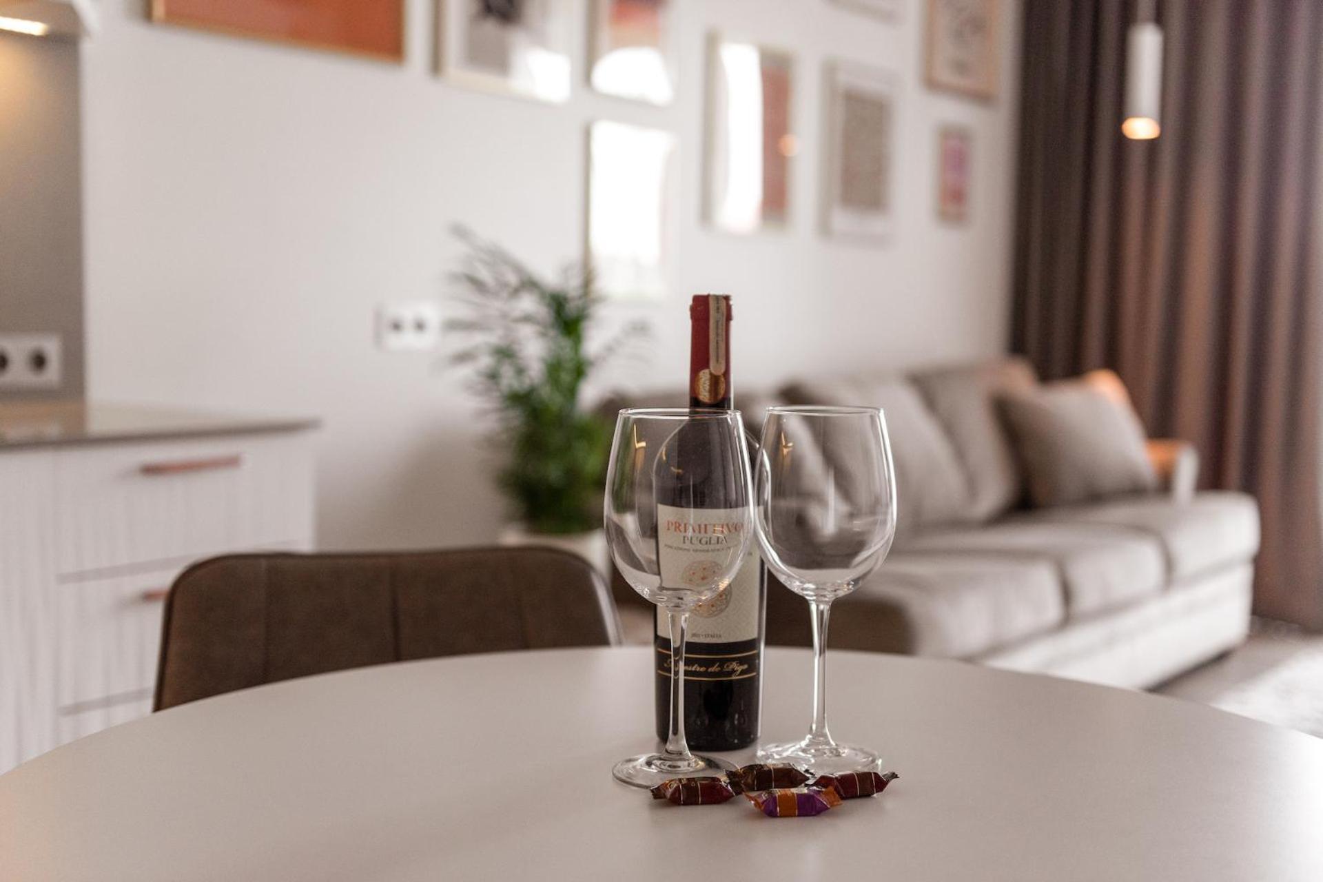 Bright Kaunas Apartment With Castle View Екстер'єр фото