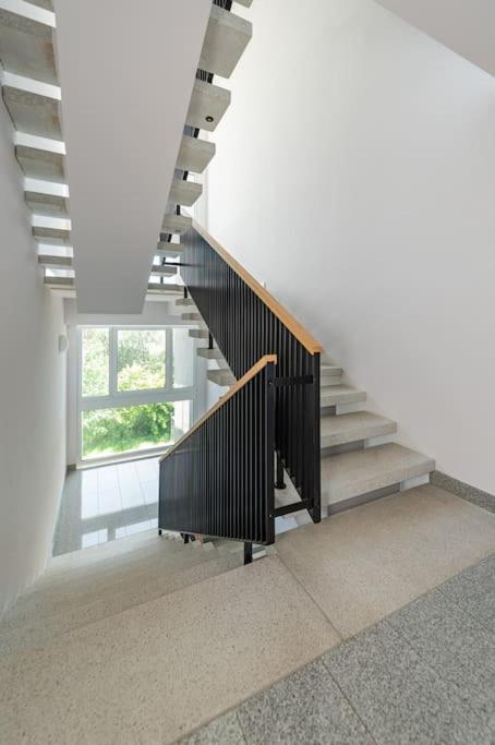 Bright Kaunas Apartment With Castle View Екстер'єр фото